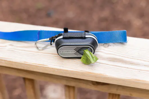 Zapücci Premium Velcro or Clip-on Leash Dispenser